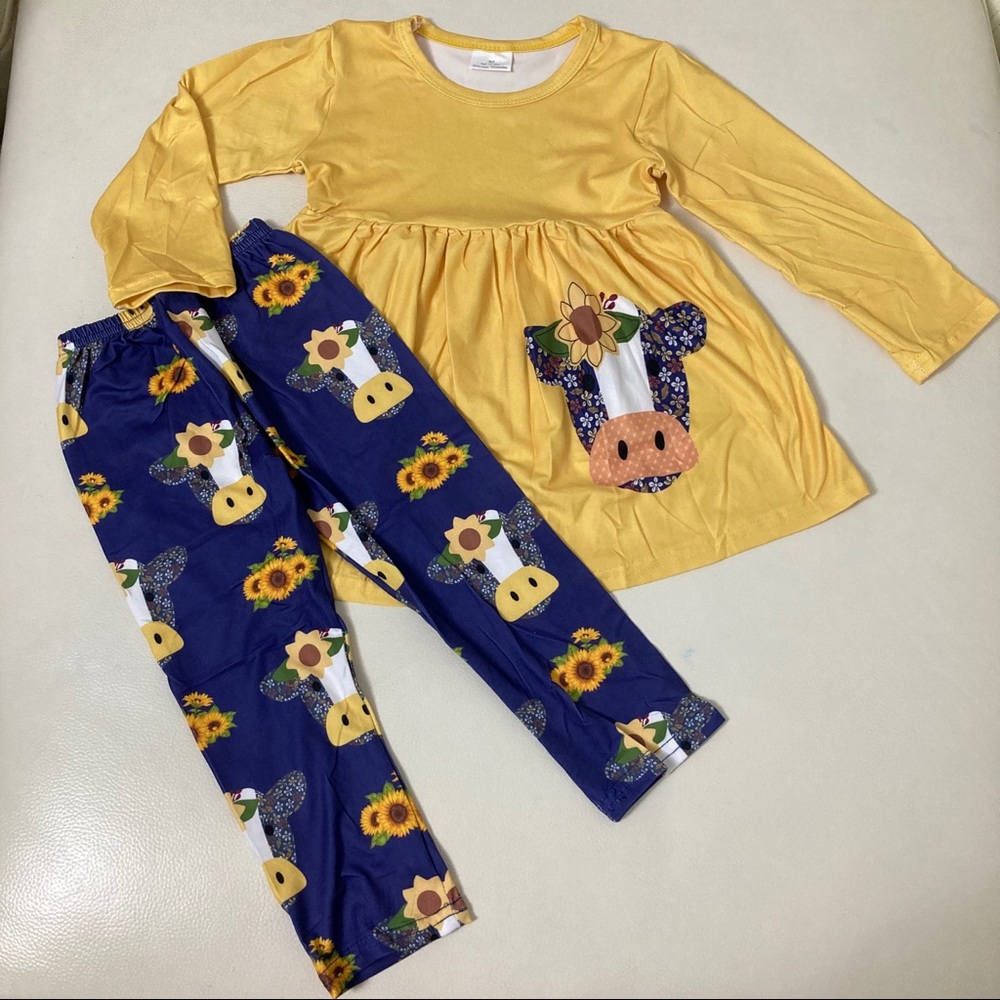 Boutique 🤠🌻 sunflower girl cow 🐄 cute pants set - Picture 1 of 4